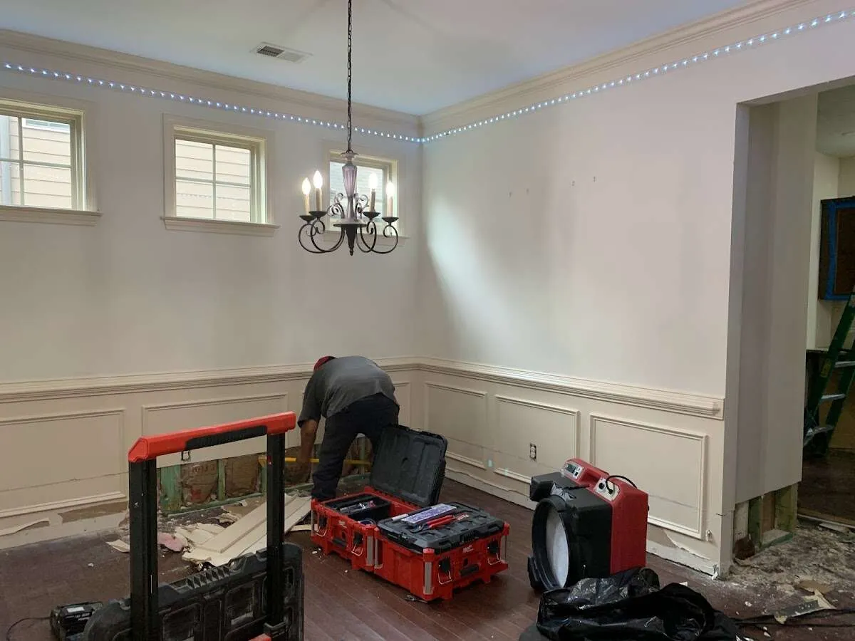 Restoration technician with professional equipment in San Antonio
